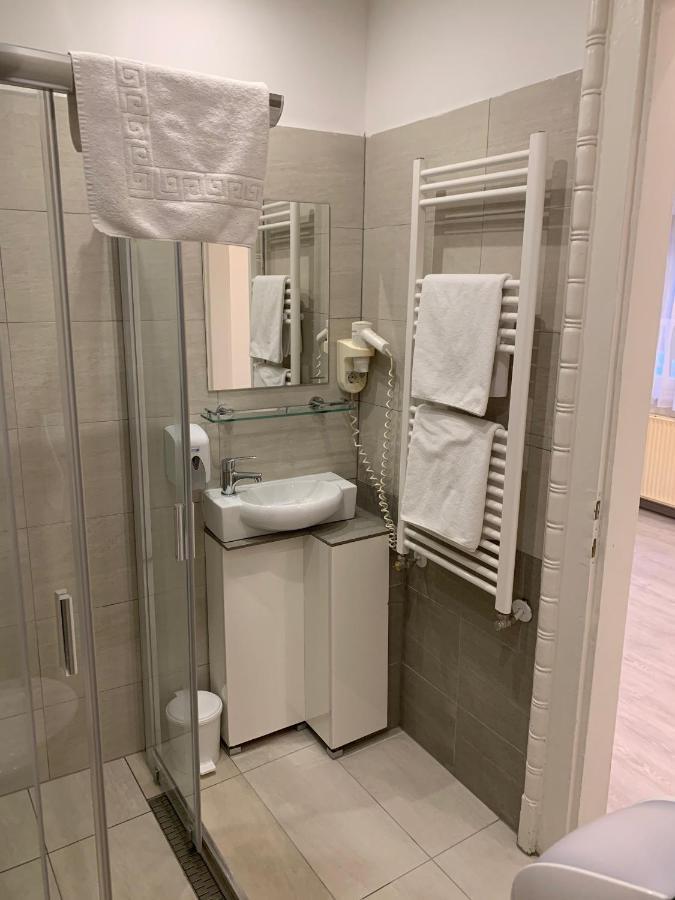 W19 Apartments Miskolc Luaran gambar