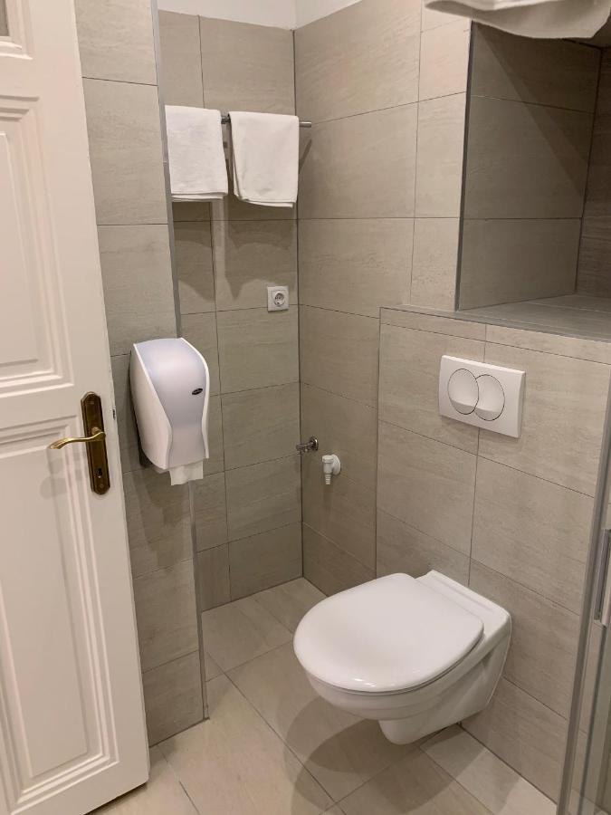 W19 Apartments Miskolc Luaran gambar