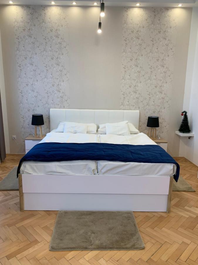 W19 Apartments Miskolc Luaran gambar