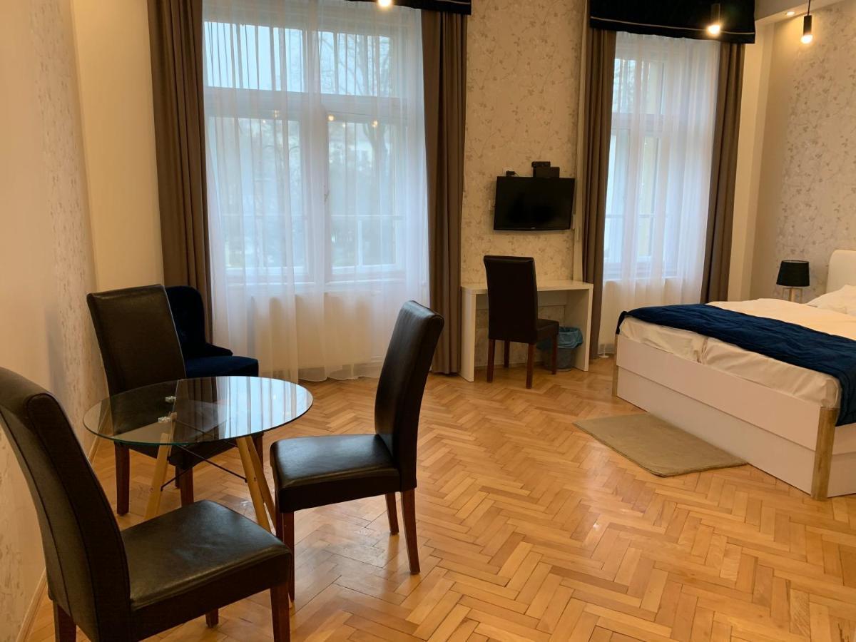 W19 Apartments Miskolc Luaran gambar