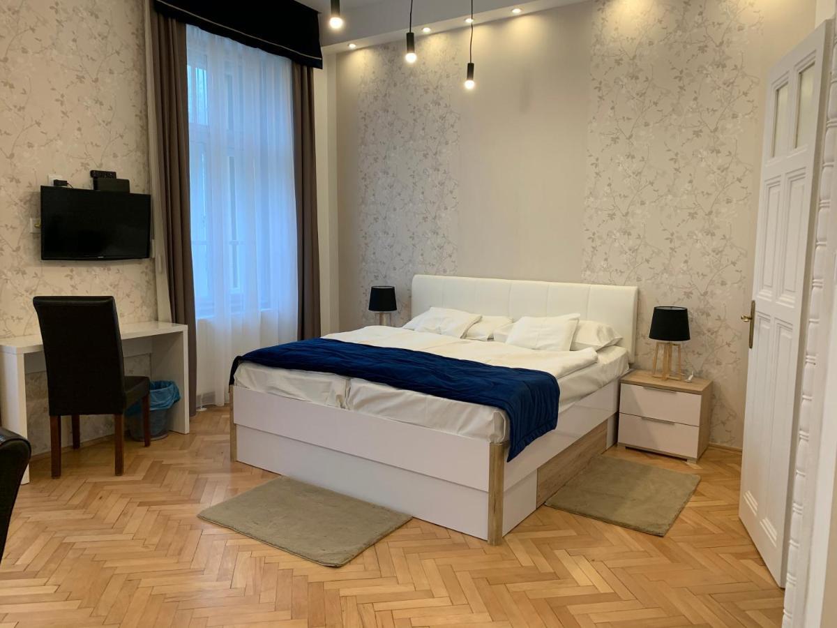 W19 Apartments Miskolc Luaran gambar