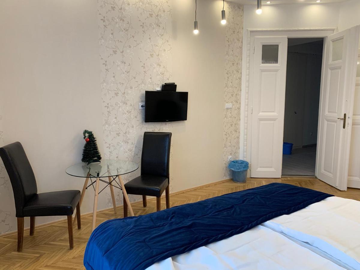 W19 Apartments Miskolc Luaran gambar